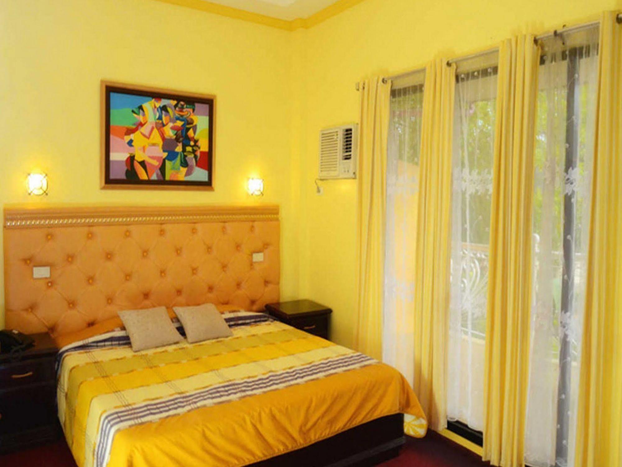 Oyo 197 Sunny Point Hotel Davao City Екстериор снимка