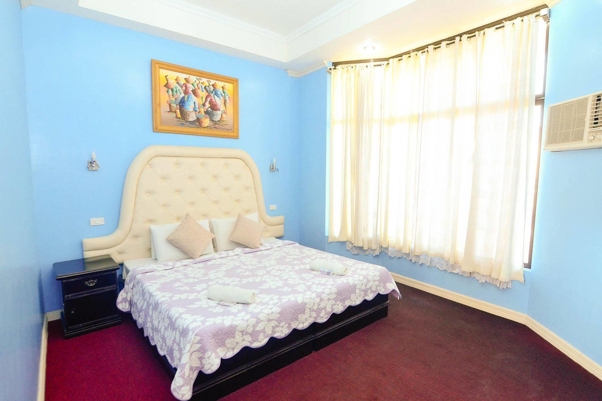 Oyo 197 Sunny Point Hotel Davao City Екстериор снимка