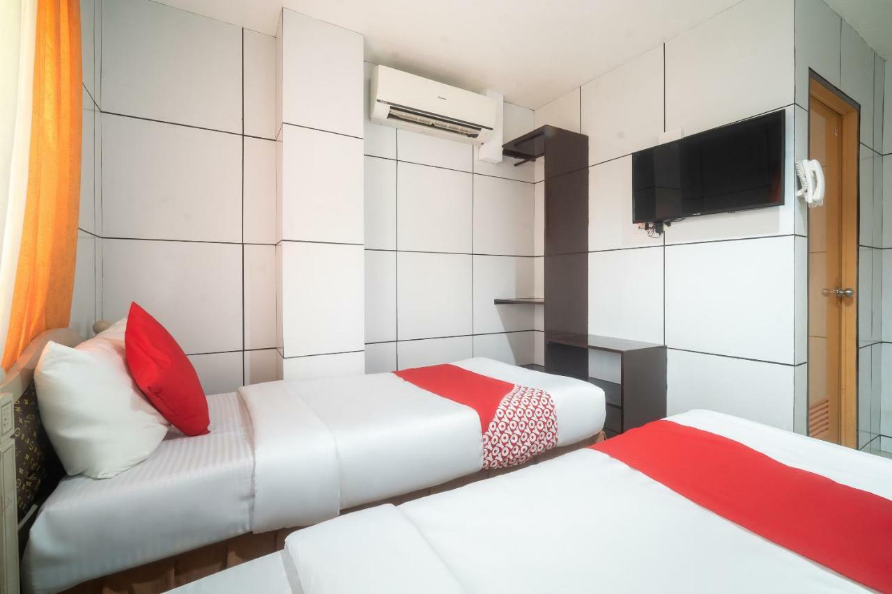 Oyo 197 Sunny Point Hotel Davao City Екстериор снимка