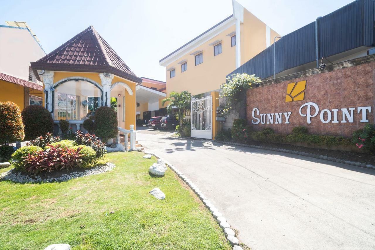 Oyo 197 Sunny Point Hotel Davao City Екстериор снимка