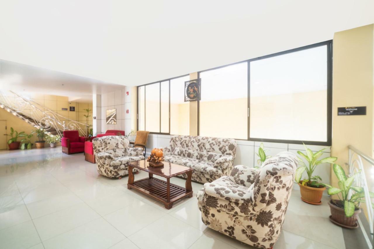 Oyo 197 Sunny Point Hotel Davao City Екстериор снимка