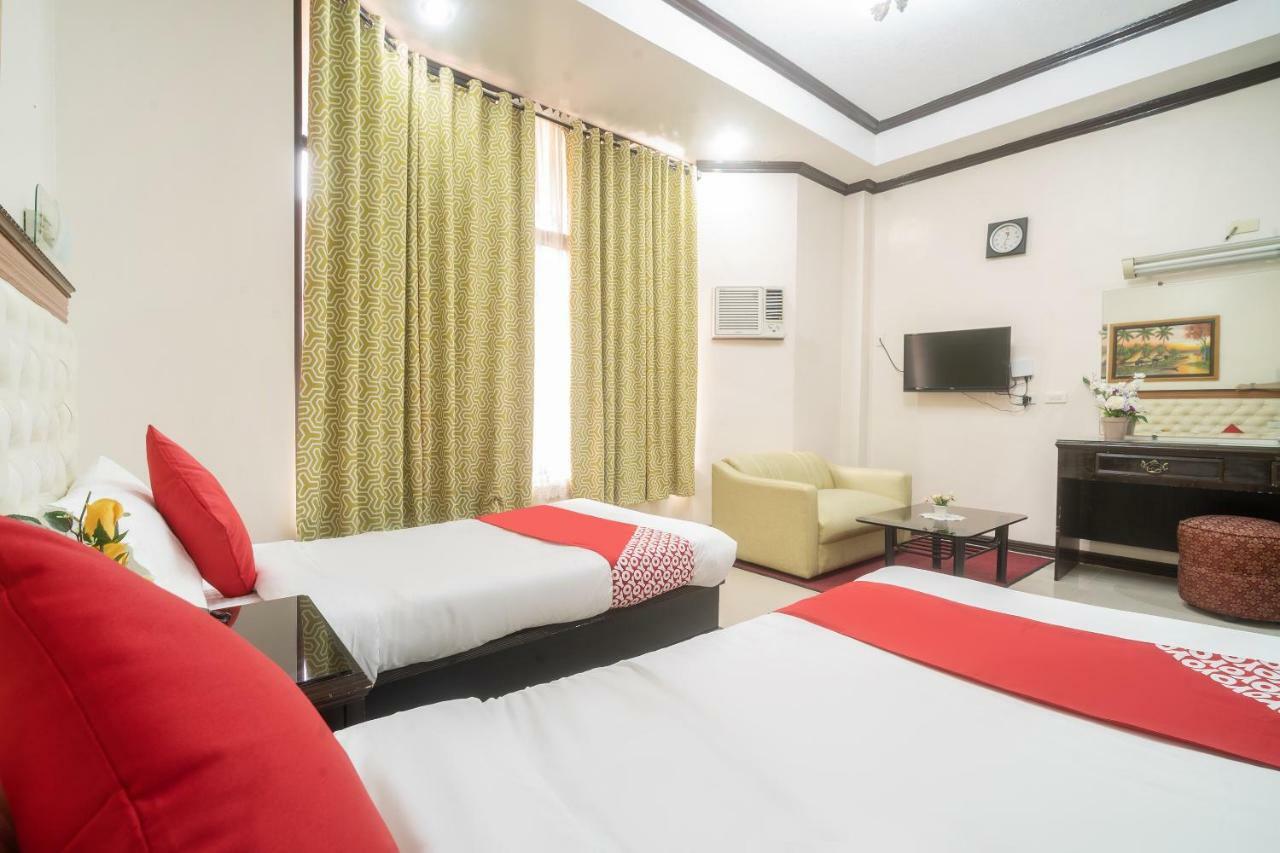 Oyo 197 Sunny Point Hotel Davao City Екстериор снимка