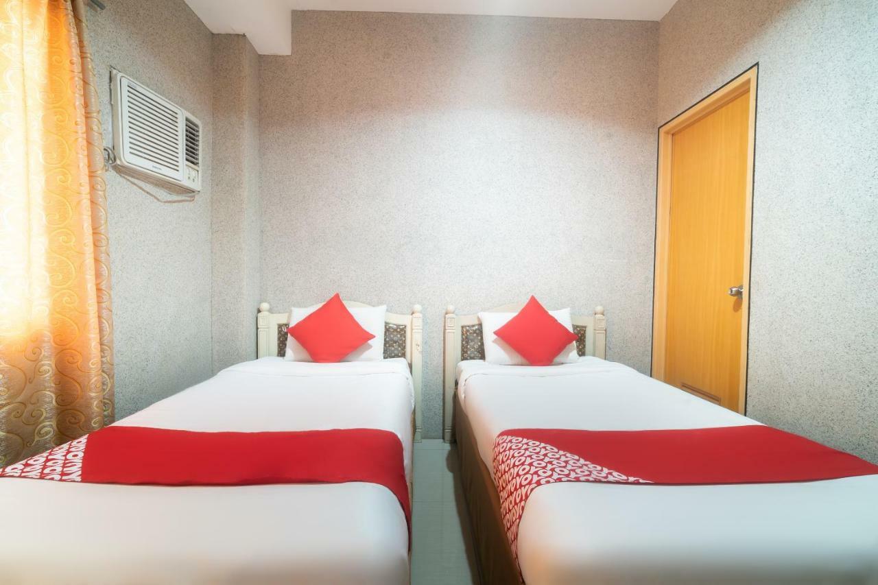Oyo 197 Sunny Point Hotel Davao City Екстериор снимка