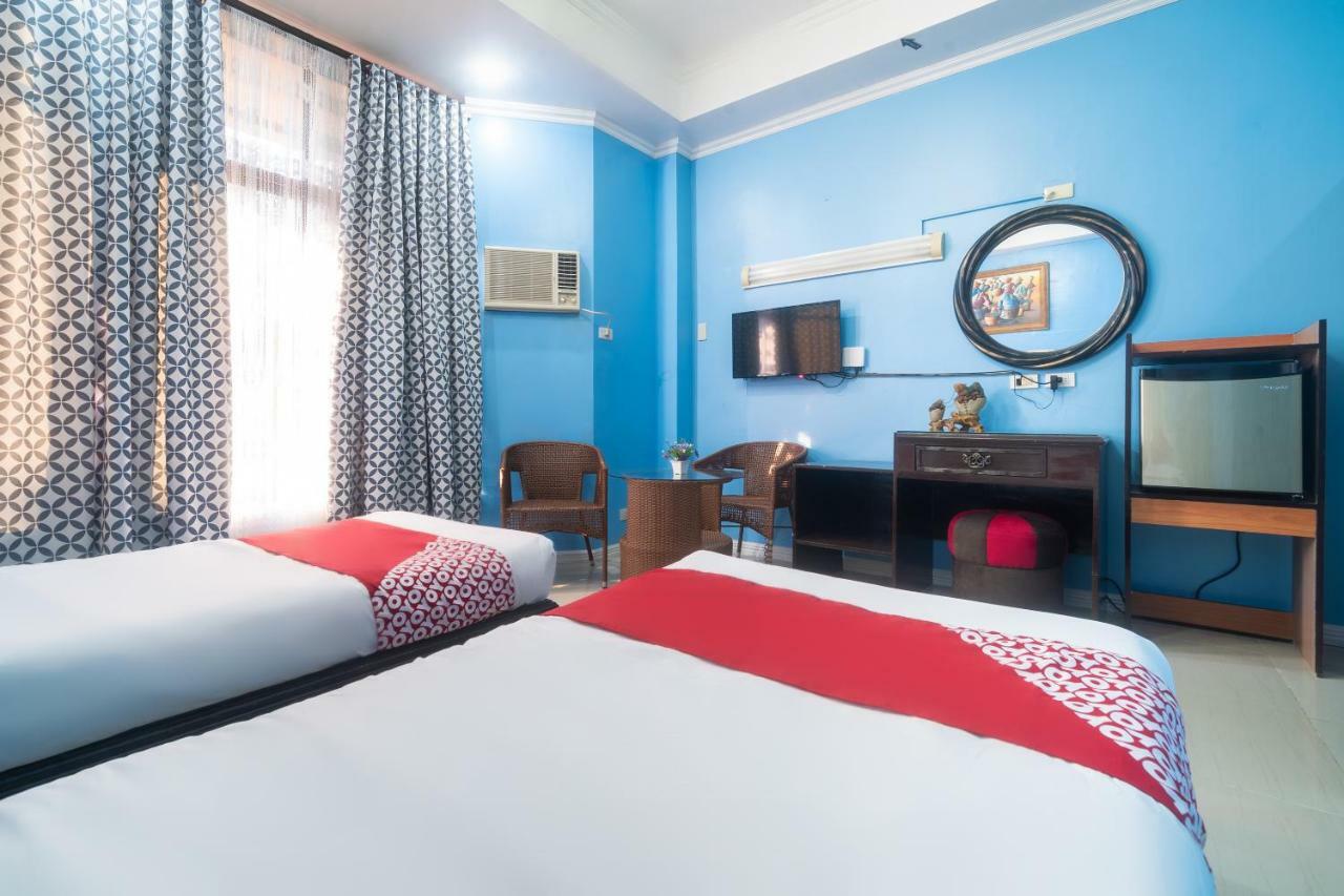 Oyo 197 Sunny Point Hotel Davao City Екстериор снимка