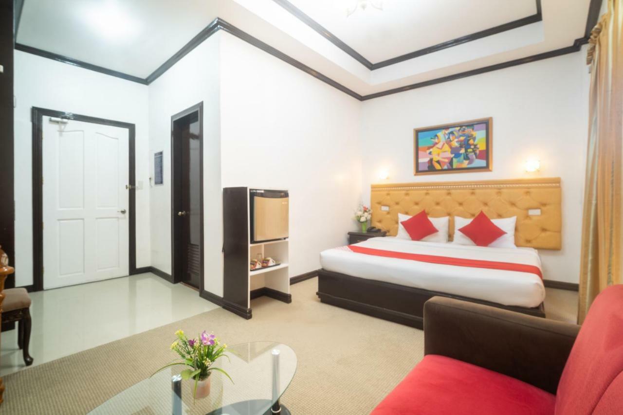 Oyo 197 Sunny Point Hotel Davao City Екстериор снимка