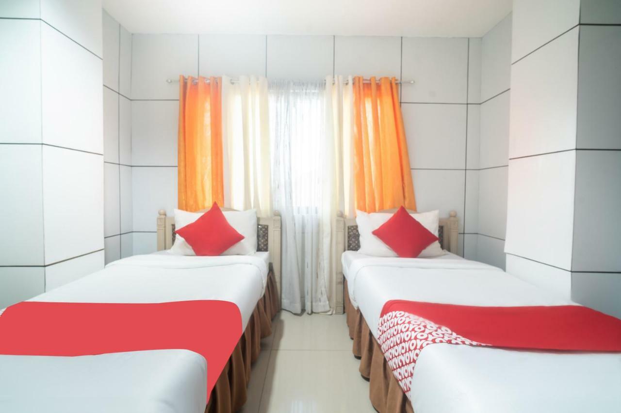 Oyo 197 Sunny Point Hotel Davao City Екстериор снимка
