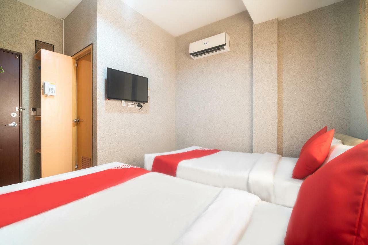 Oyo 197 Sunny Point Hotel Davao City Екстериор снимка