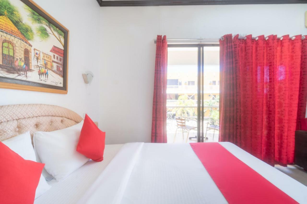 Oyo 197 Sunny Point Hotel Davao City Екстериор снимка